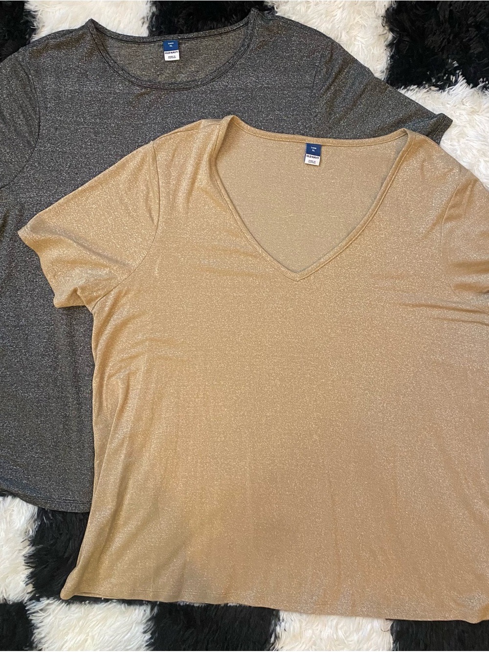 Glitter V-Neck Tee Duo - Gold & coal
